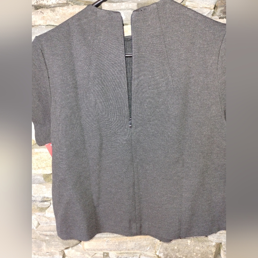 SPANX NWT Women's Short Sleeve Funnel Top - Black, Size Small - Picture 4 of 11